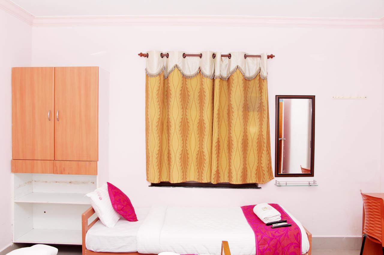 Royal Grand Days Hotel Chennai Eksteriør billede