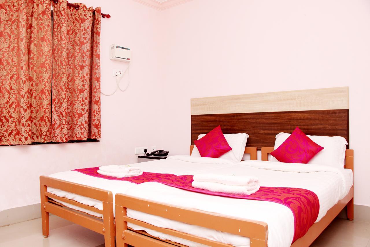 Royal Grand Days Hotel Chennai Eksteriør billede
